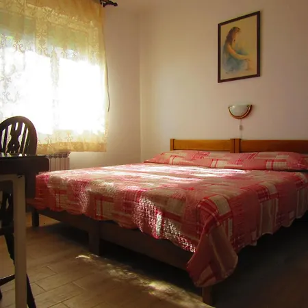 Apartment Two-bedroom In Pula Xi