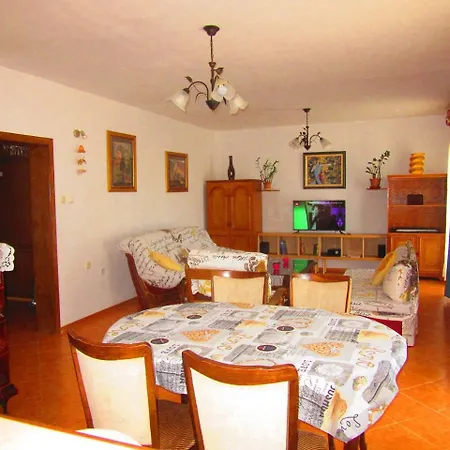 Apartment Two-bedroom In Pula Xi Veruda
