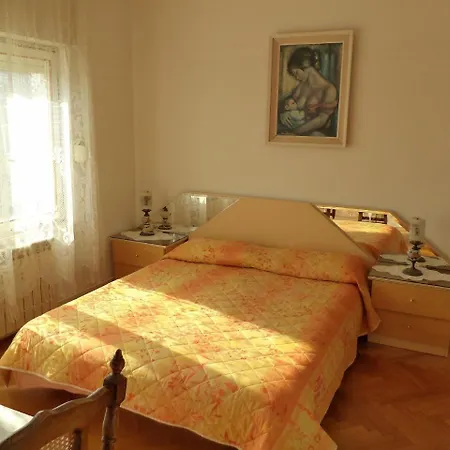 Apartment Two-bedroom In Pula Xi Veruda