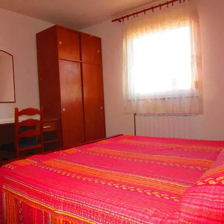 Apartment Two-bedroom In Pula Xi *