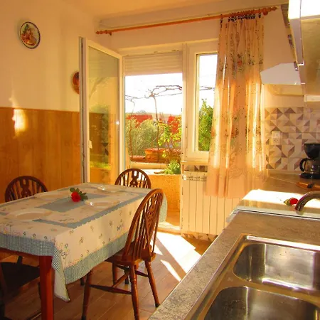 Two-bedroom In Xi * Pola